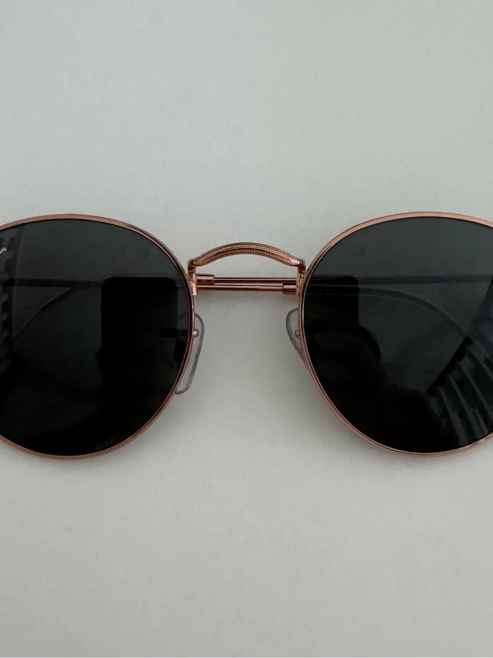 Ray-Ban Women's Round Metal Sunglasses in Rose Gold and Black RB 3447